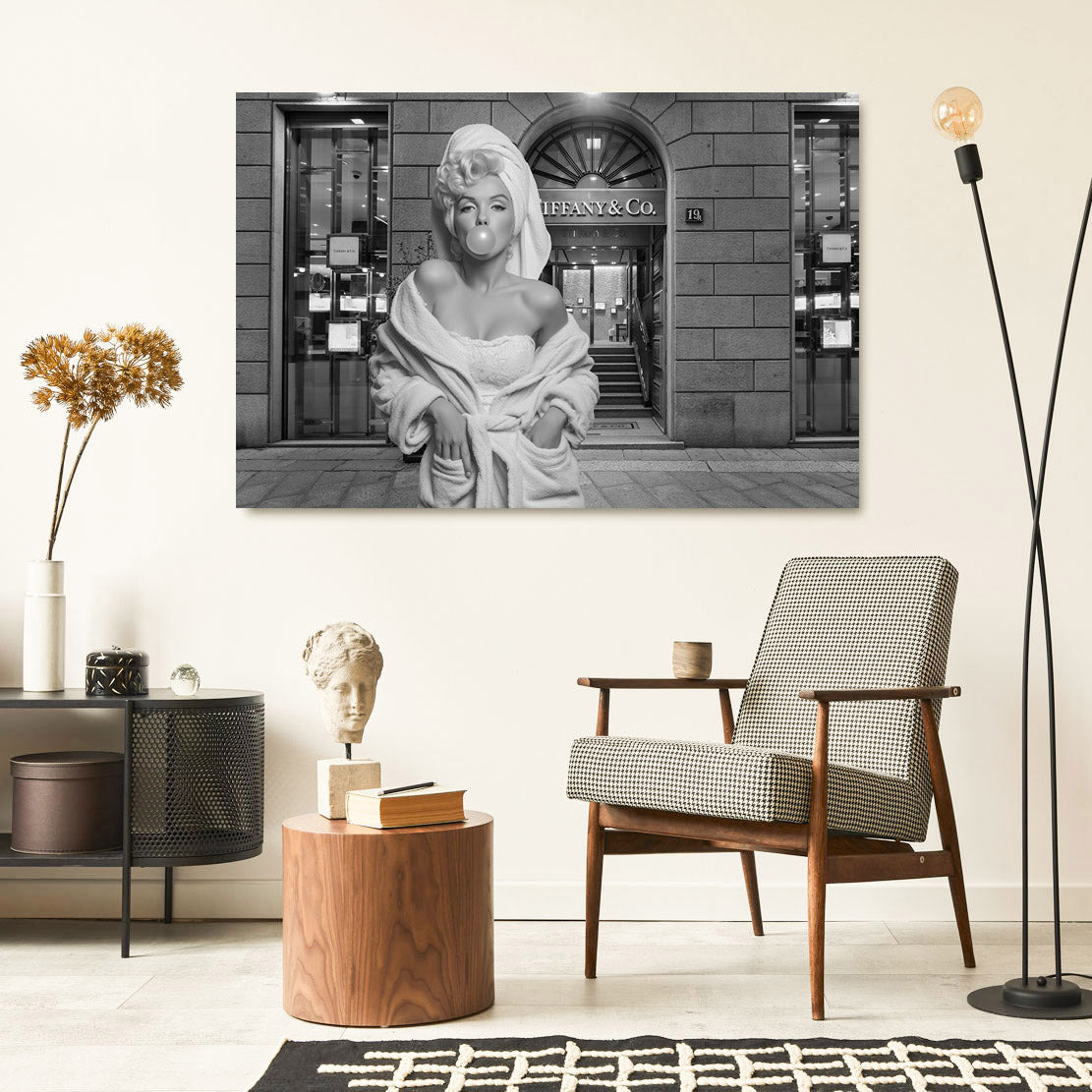 Marilyn Monroe Glam with Bubble Gum in SW Wandbild