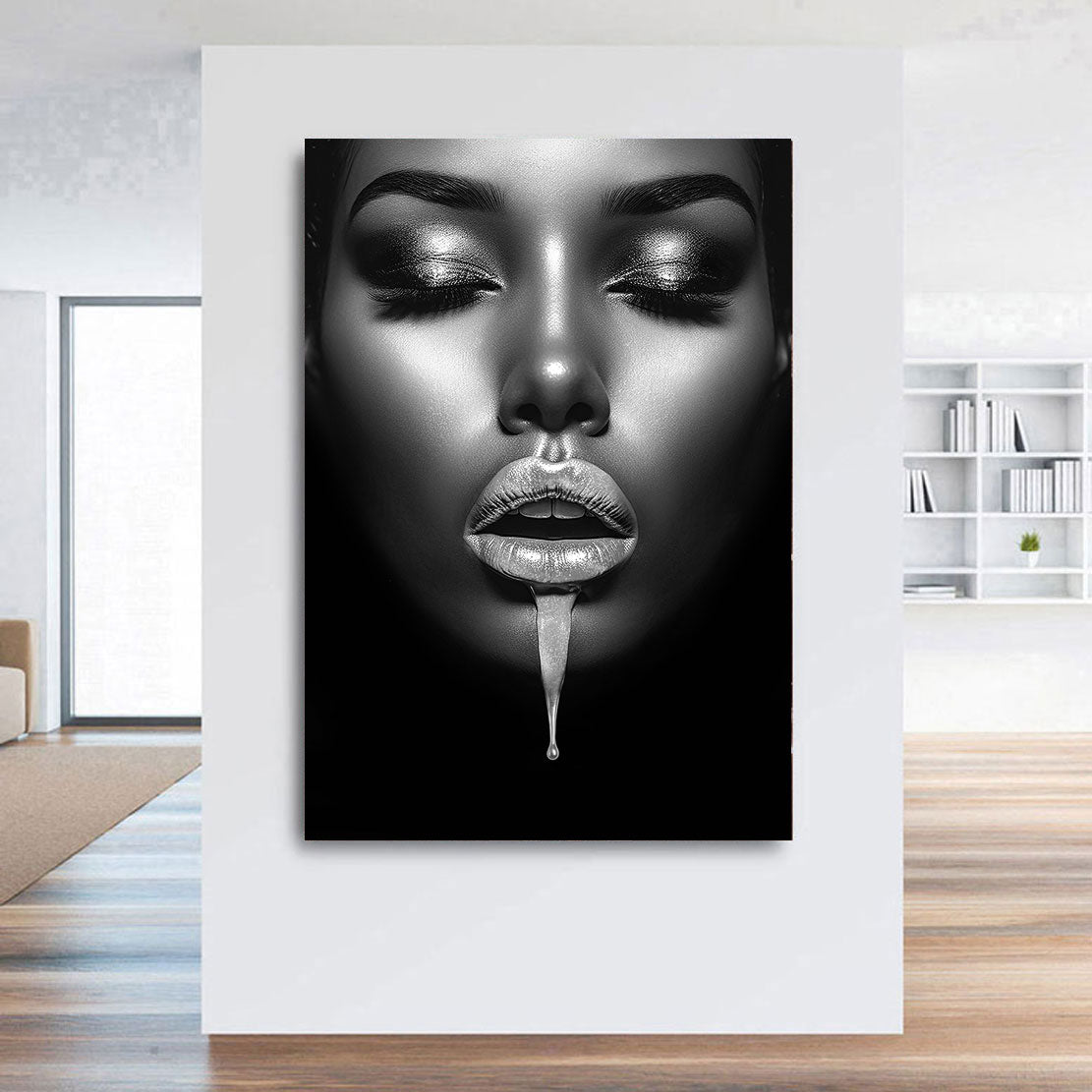 Erotisches Wandbild Frau mit silbernen Lippen